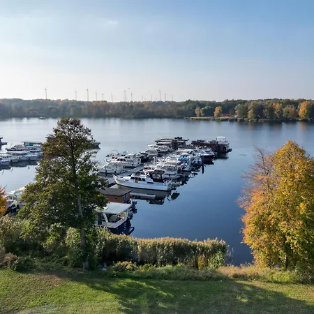 Kapszulahotel Slube An Der Marina
