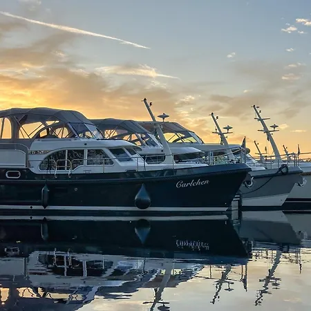 Kapszulahotel Slube An Der Marina *