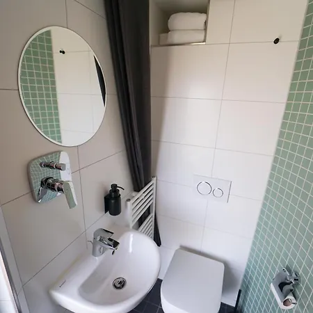 Capsule hotel Slube An Der Marina