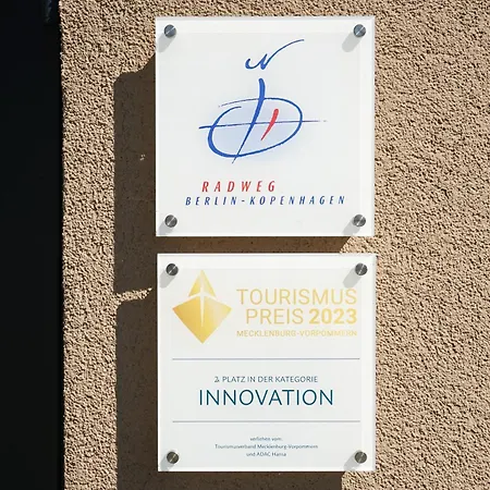 Slube An Der Marina *