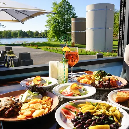 Slube An Der Marina מלון קפסולה *