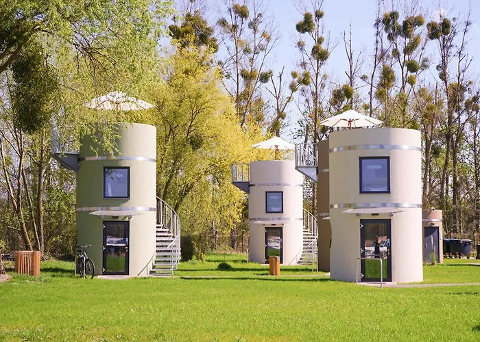 Kapszulahotel Slube An Der Marina