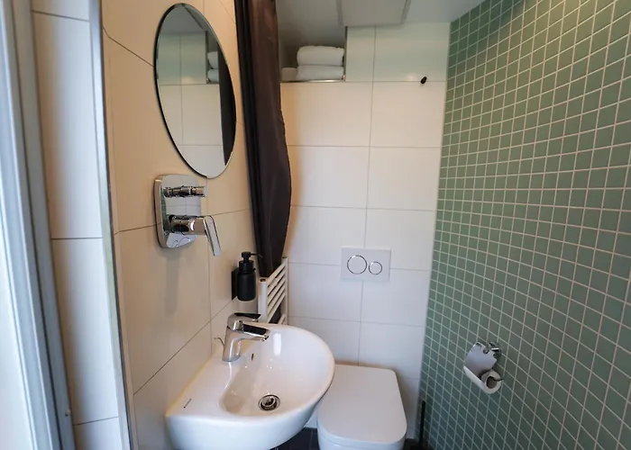 胶囊旅馆 Slube An Der Marina *