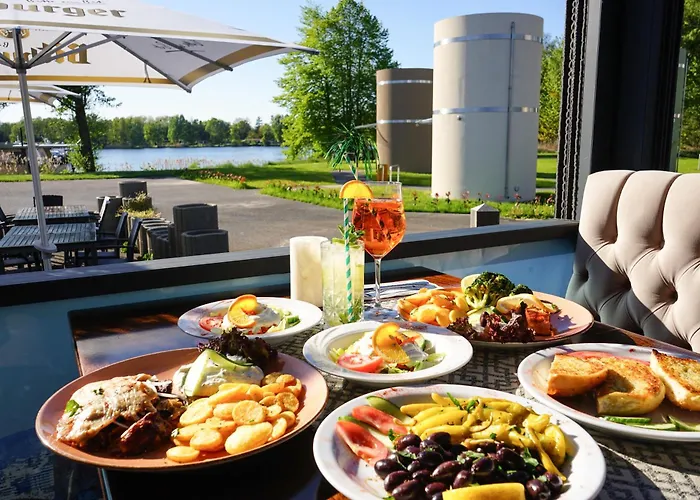 Slube An Der Marina 胶囊旅馆 *